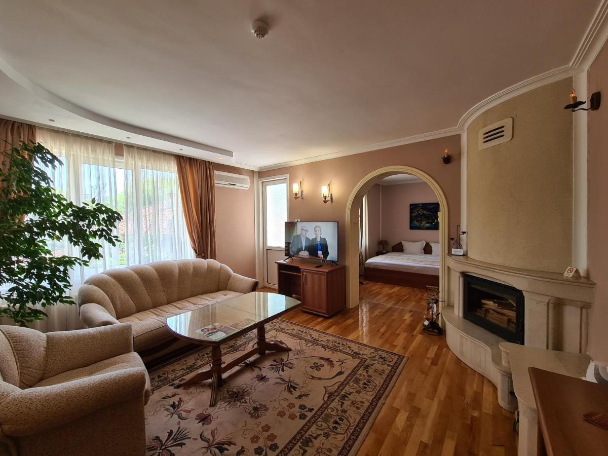National Palace Wine & Spa Hotel Сливен Экстерьер фото