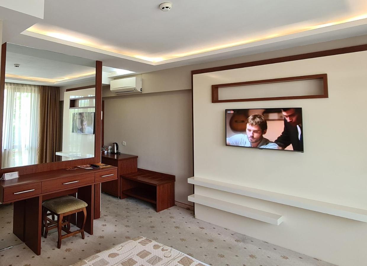 National Palace Wine & Spa Hotel Сливен Экстерьер фото