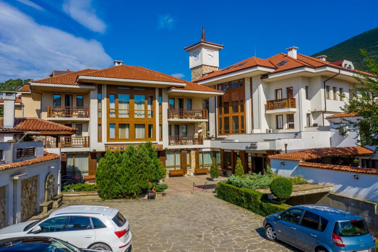 National Palace Wine & Spa Hotel Сливен Экстерьер фото