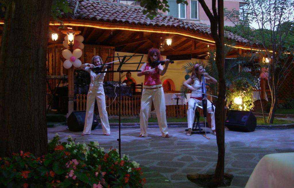 National Palace Wine & Spa Hotel Сливен Экстерьер фото