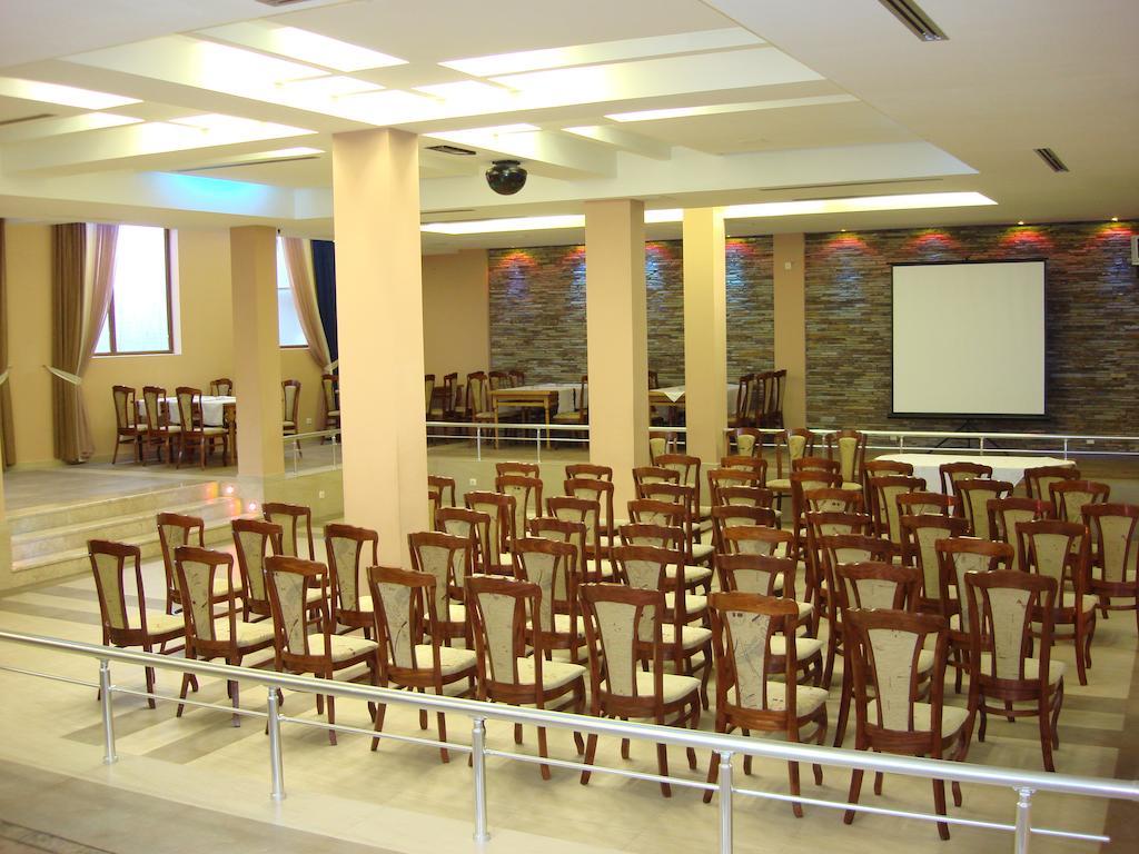 National Palace Wine & Spa Hotel Сливен Экстерьер фото